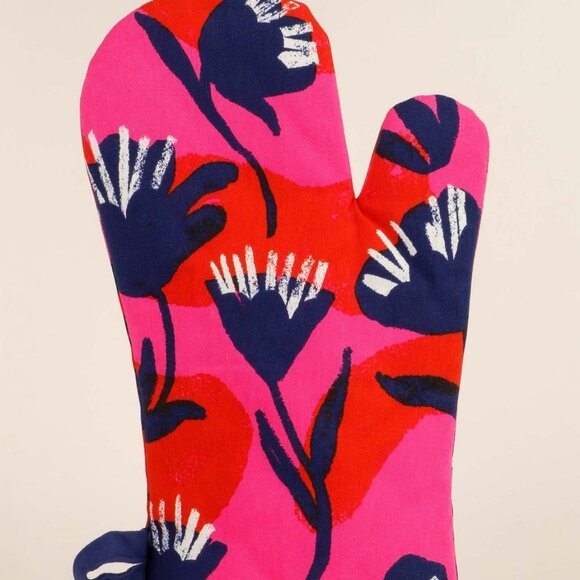 Oven Mitt "Dear Wine, Yes" Funny Floral Quilted Glove Kitchen Gift - Picture 4 of 6